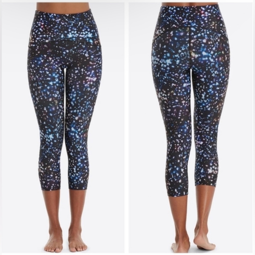 NWOT SPANX Booty Boost® Active Cosmic Printed Cropped Leggings SIZE SMALL